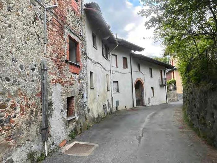 Casa trilocale in vendita in Via Giovanni Tiboldo Bolla, Centro, Tavigliano