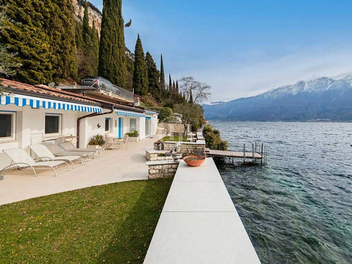 Casa quadrilocale in vendita in Strada Statale Gardesana Occidentale, Tignale