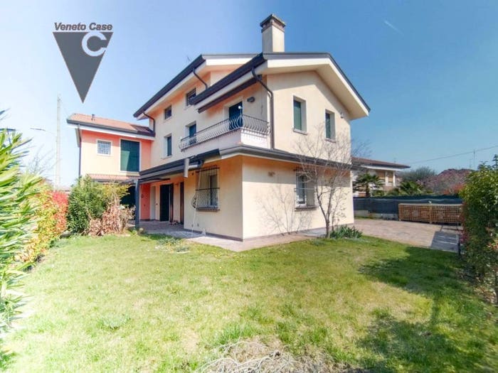 Casa con 6 locali in vendita in Via Tiziano Vecellio, Arcella Sant'Antonino, Padova