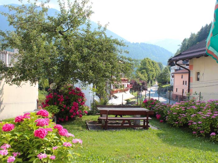 Casa quadrilocale in vendita in Piazza Antonio Fattore, Centro, Castello Tesino