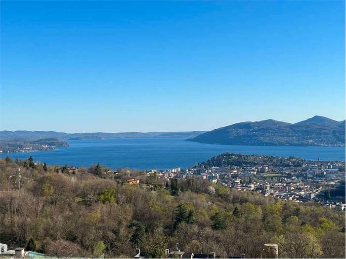 Casa con 6 locali in vendita in Vignone