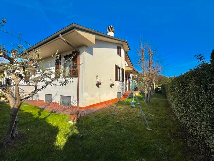 Casa con 6 locali in vendita in Via michelangelo Buonarroti, Centro, Ponsacco