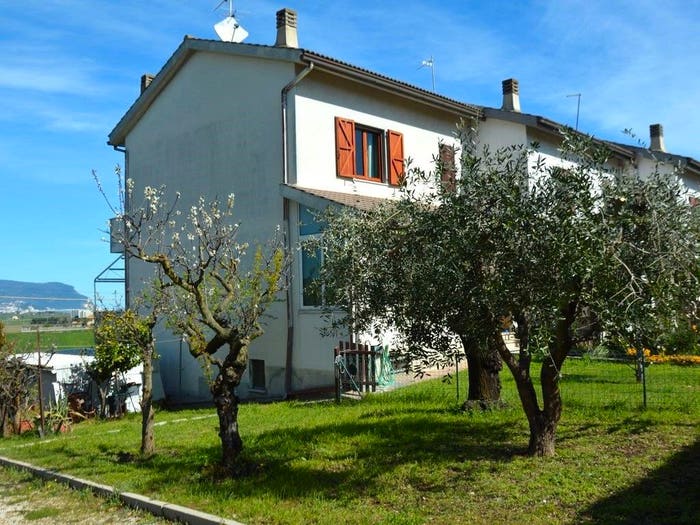 Casa quadrilocale in vendita in Montorso, Loreto