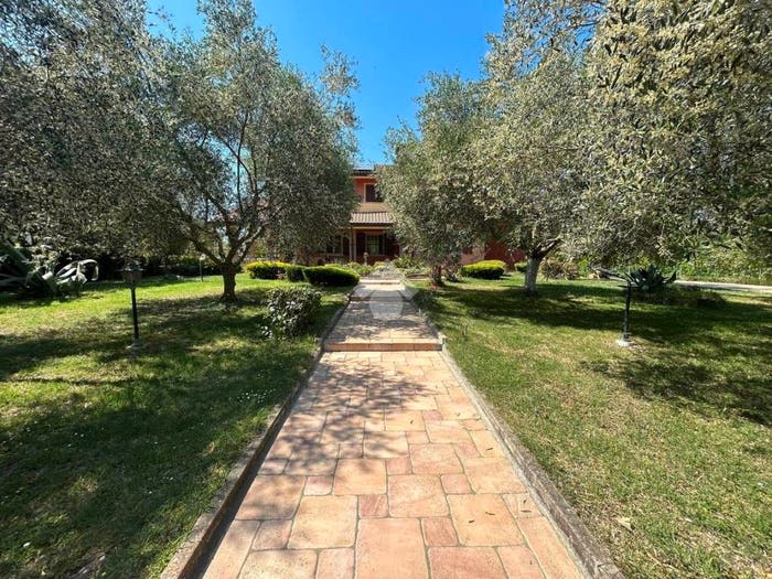 Casa quadrilocale in vendita in Via MAR JONIO, BellariaIgea Marina