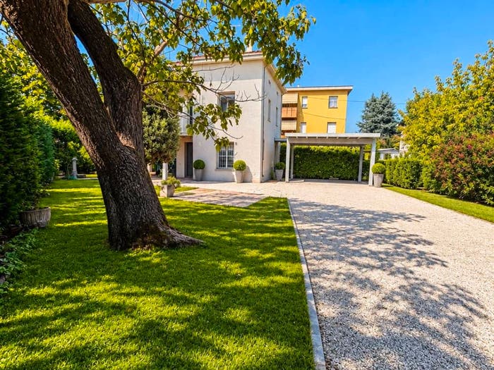 Casa con 5 locali in vendita in Via Santa Liberata, Centro, Cavezzo