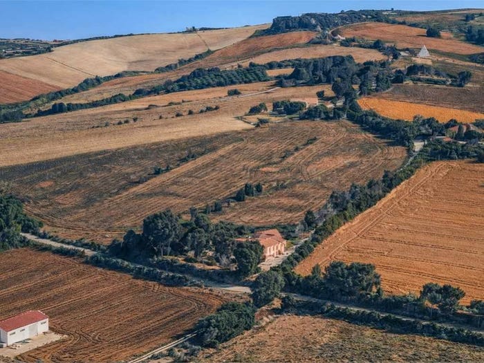 Casa con 6 locali in vendita in Via Saline, Barcaglione, Ancona