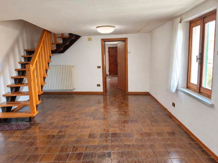 Casa con 6 locali in vendita in Montefoscoli, Palaia