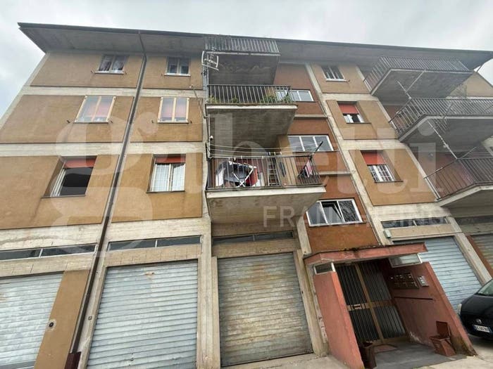 Appartamento con 5 locali in vendita in viale tredici giugno snc, Centro, Magliano Sabina