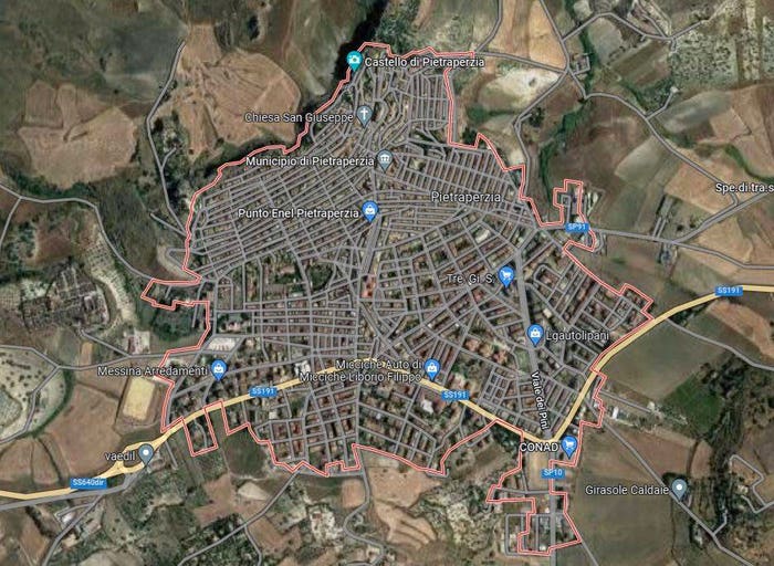 Appartamento con 6 locali in vendita in Contrada Mandrazzi, Pietraperzia