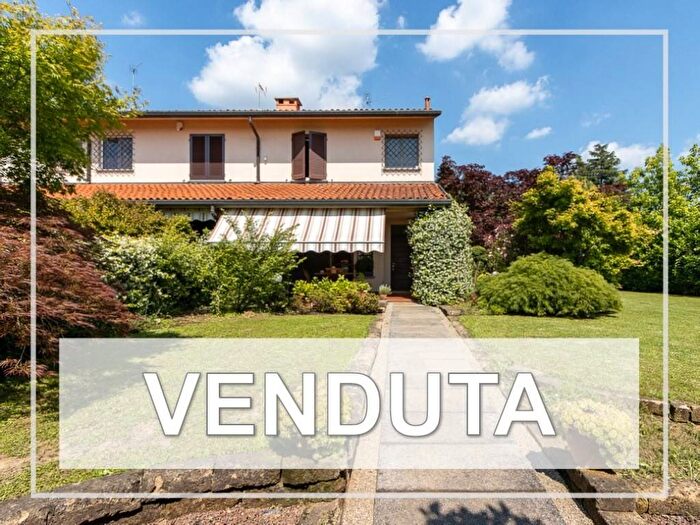 Casa con 5 locali in vendita in Via Don Milani, Centro, Casatenovo