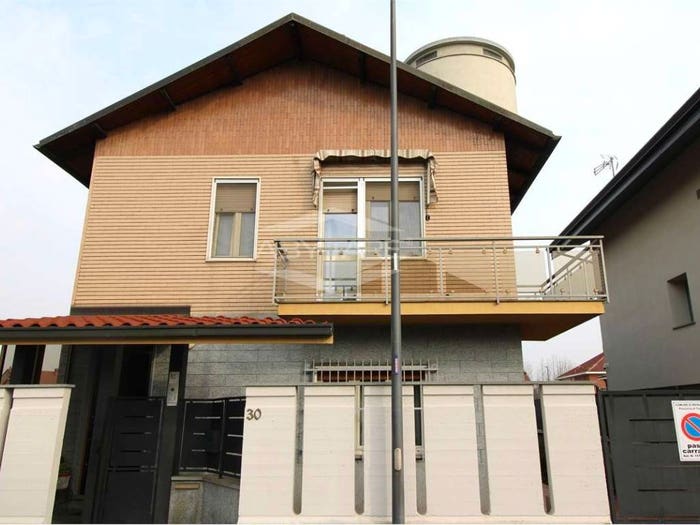 Casa con 6 locali in vendita in Via XX Settembre, Centro, Beinasco