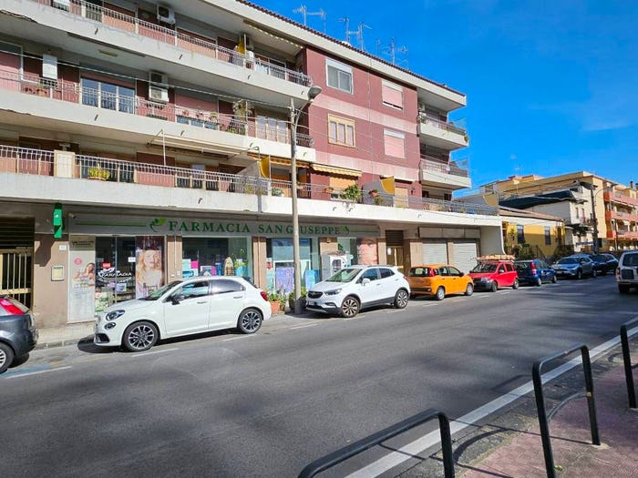 Appartamento trilocale in vendita in Via Umberto I, Centro, Spadafora