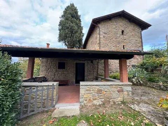 Casa con 6 locali in vendita in Località Filetto, Poppi