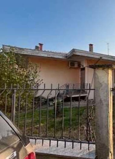 Casa trilocale in vendita in Regione Moontallegro, Centro, Stradella