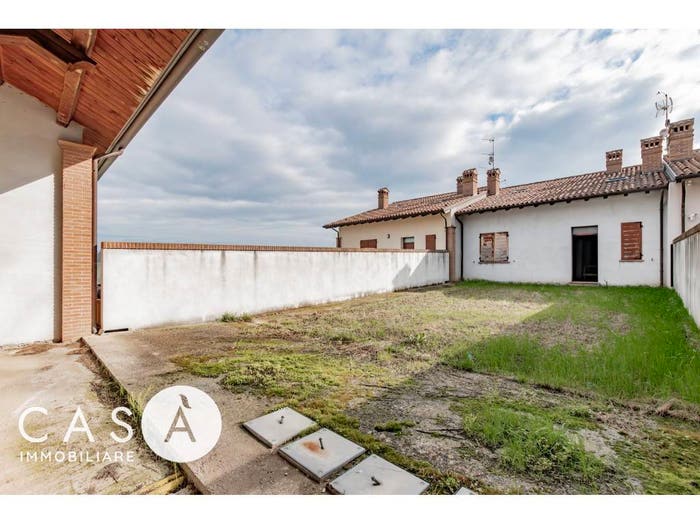 Casa con 5 locali in vendita in Tessello, Cesena