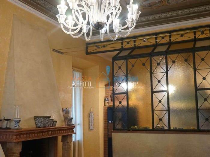 Casa con 6 locali in vendita in Via Roma, Centro, Carrara