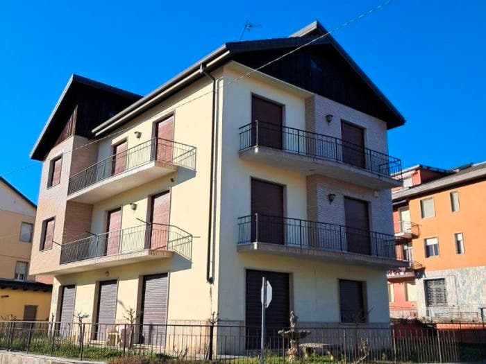 Casa con 6 locali in vendita in Via Mogge, Centro, Bosio