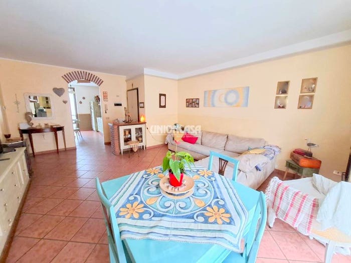 Appartamento trilocale in vendita in Via Adda, Centro, Malnate