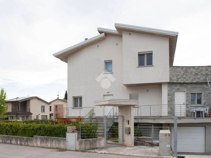 Casa con 5 locali in vendita in Via Felice Damiani, Gubbio