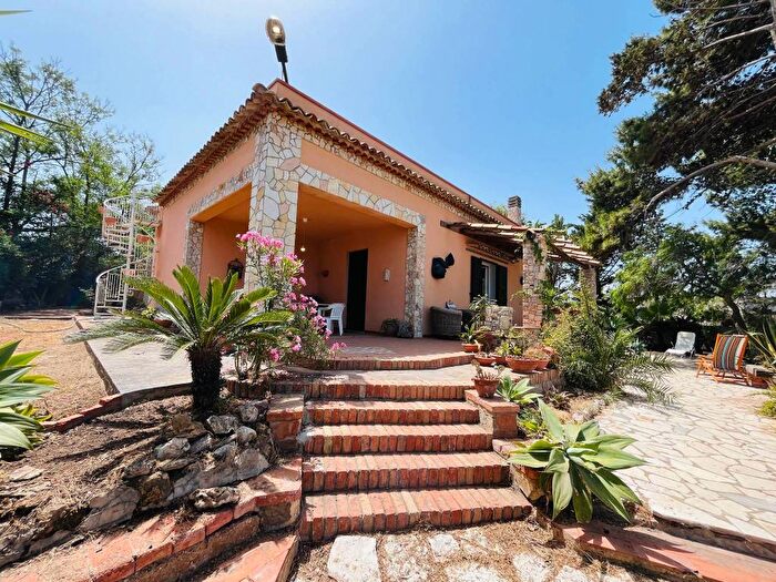 Casa trilocale in vendita in Contrada FoceForgia, Balestrate Foce, Balestrate