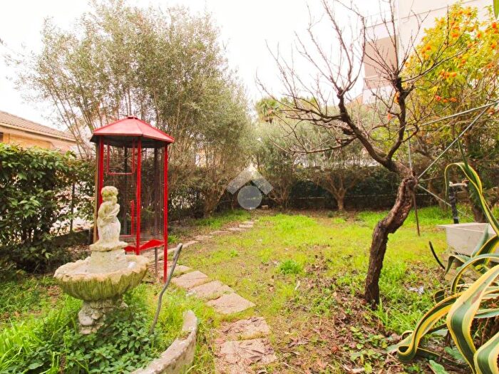 Casa con 6 locali in vendita in Via Michelangelo Buonarroti, Porto San Giorgio