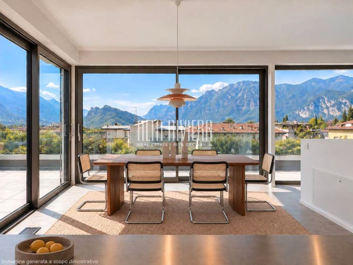 Casa trilocale in vendita in Via San Pietro, Centro, Arco