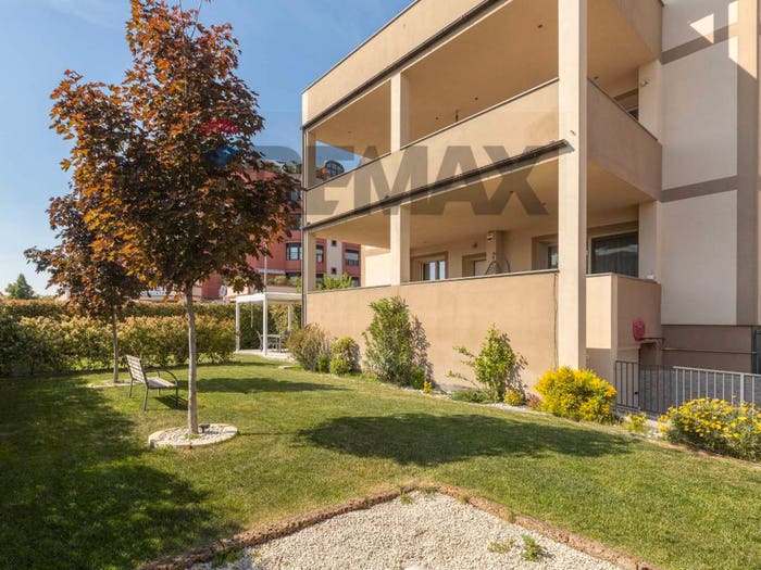 Appartamento con 6 locali in vendita in Via Abate Pietro Zani, Centro, Fidenza