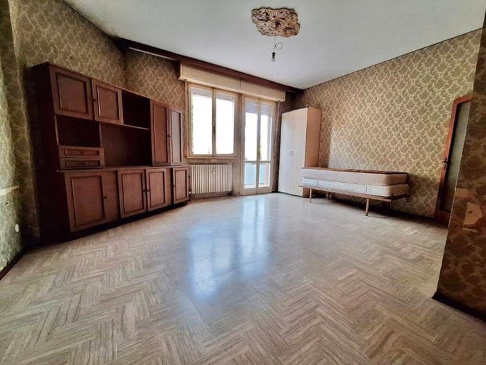 Appartamento con 5 locali in vendita in Viale Livio Salinatore, Parco Urbano Piscina, Forlì
