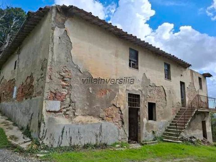 Casa con 6 locali in vendita in Strada Senza Nome, Gambassi Terme
