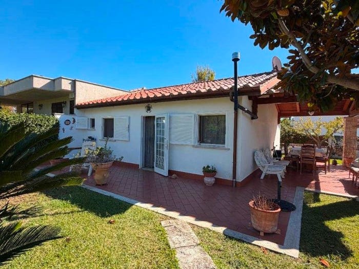 Casa con 5 locali in vendita in Viale Regina Elena, San Felice Circeo