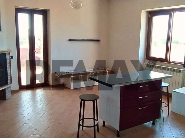 Appartamento trilocale in vendita in Loricina Seccia Tre Cancelli, Nettuno