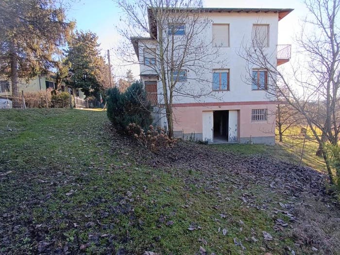 Casa con 6 locali in vendita in Regione Carlovini, Centro, Ovada