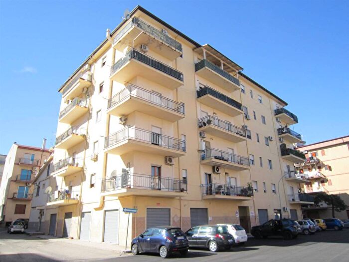 Appartamento con 6 locali in vendita in VIA VIRGILIO, Rossano Stazione, CoriglianoRossano