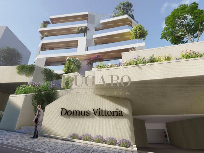 Appartamento con 5 locali in vendita in Via Piave, Adriatico, Ancona