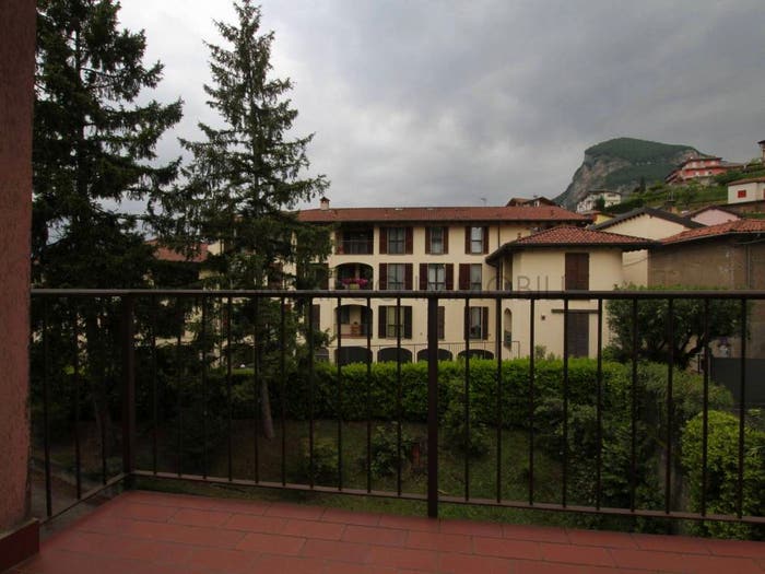 Appartamento trilocale in vendita in Centro, Calolziocorte