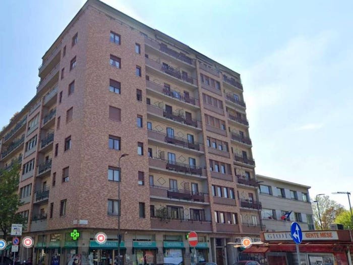 Appartamento trilocale in affitto in piazza Stuparich, Monte Rosa Lotto, Milano
