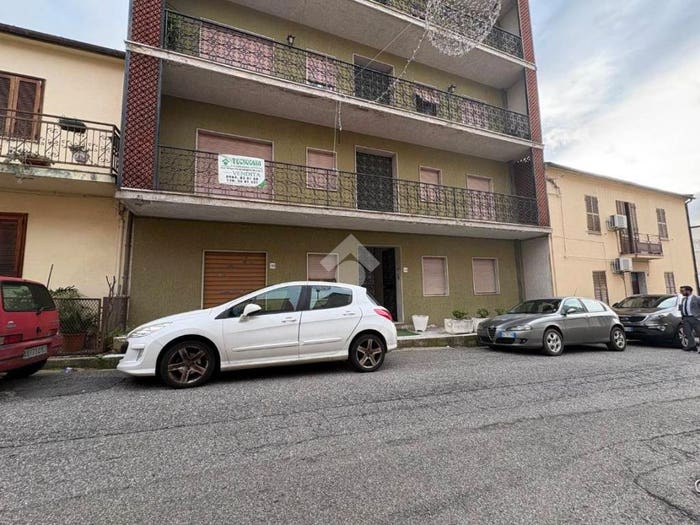 Appartamento quadrilocale in vendita in Corso della Libertà, Centro, Castiglione Cosentino