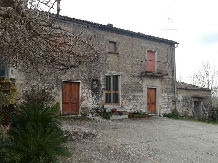 Casa con 5 locali in vendita in Via Sagliutella, Alvignano