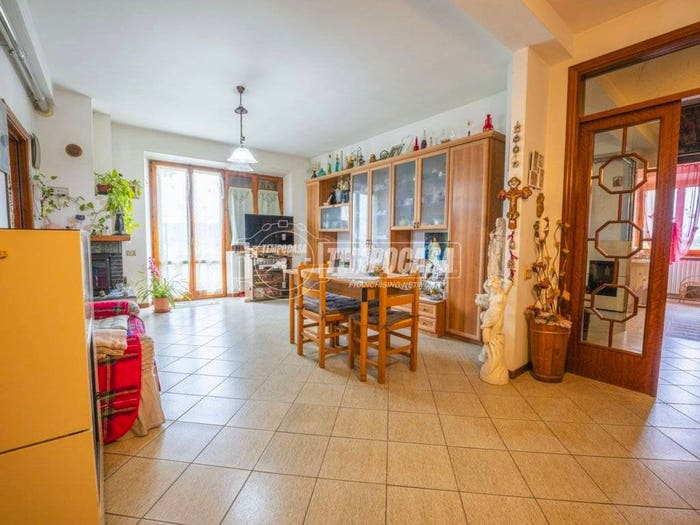 Appartamento trilocale in vendita in Contrada Sarrocciano, Corridonia