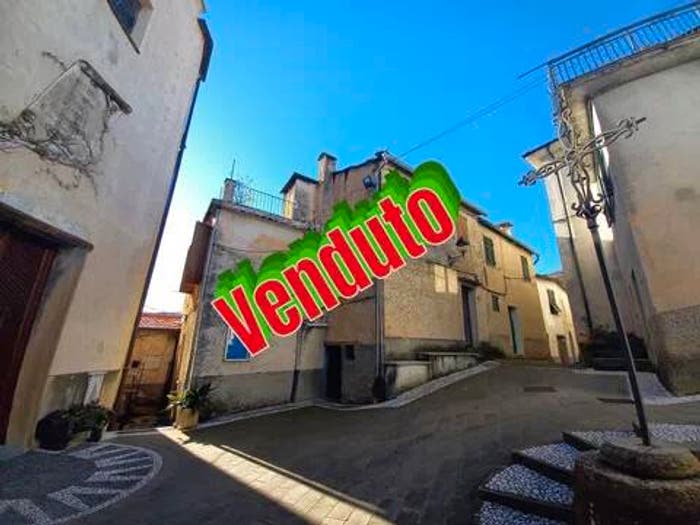 Casa con 6 locali in vendita in Via Giovanni Xxiii', Conio, Borgomaro