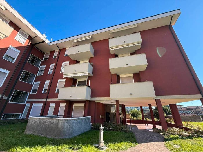 Appartamento trilocale in vendita in Via Leon Battista Alberti, Buonarroti, Monza
