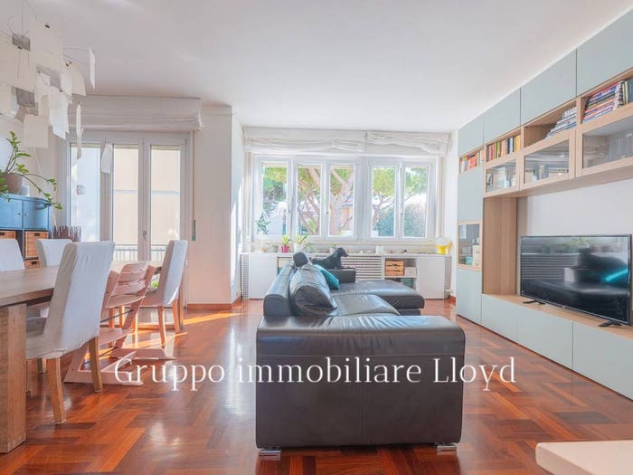 Appartamento con 5 locali in vendita in Via Riccardo Cipriani, Stadio, Livorno