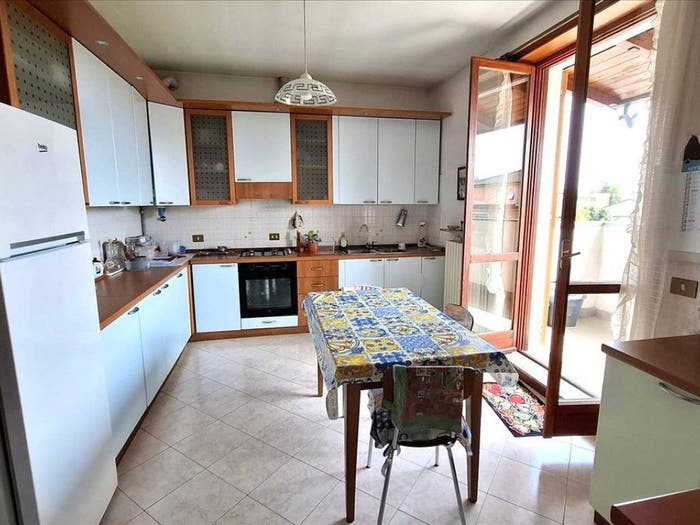 Appartamento trilocale in vendita in Centro, San Giorgio Piacentino