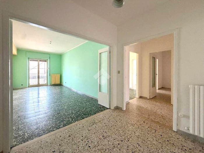 Appartamento quadrilocale in vendita in Piazza della Riforma, Centro Storico, Cosenza
