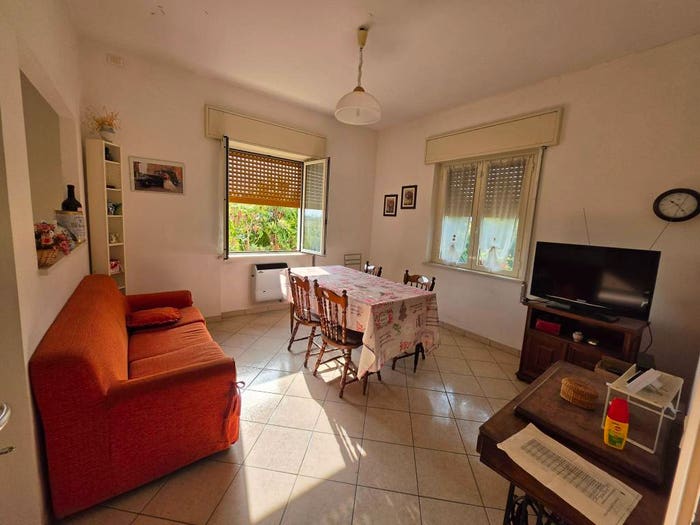 Casa quadrilocale in vendita in Strada Provinciale di Castell'Arquato, Carpaneto Piacentino