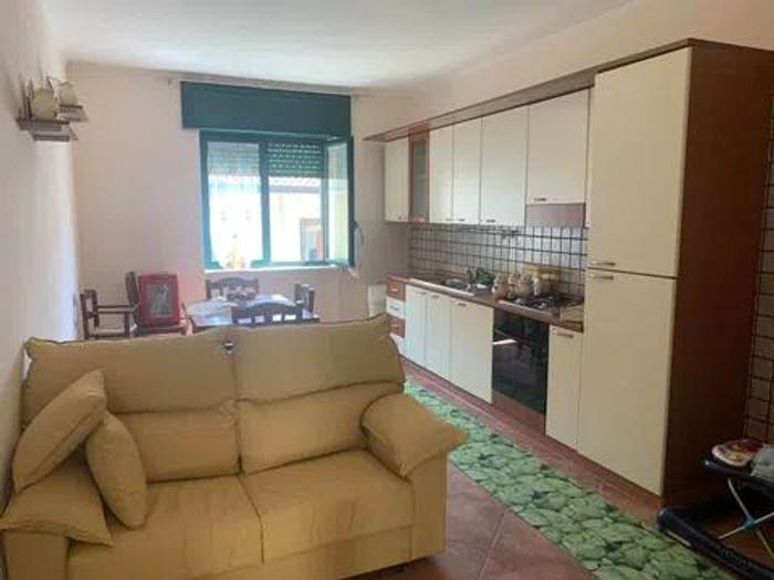 Appartamento trilocale in vendita in Via Giovanni Xxiii, Roccamonfina