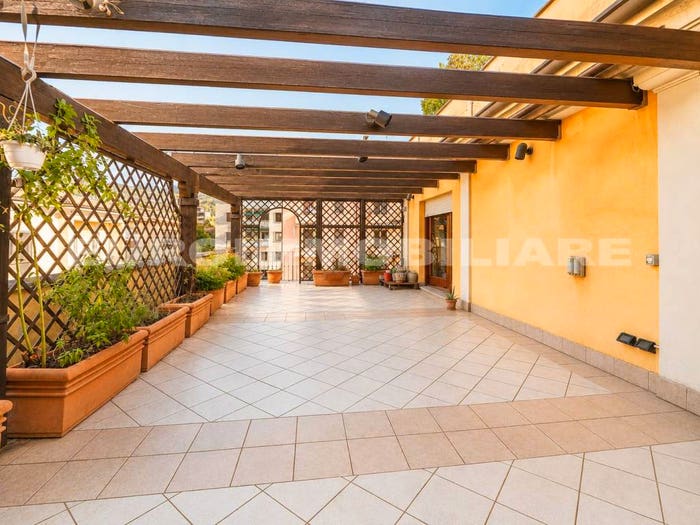 Appartamento con 6 locali in vendita in Via Co Giuseppe C Martinengo Cesaresco, Crocifissa di Rosa, Brescia