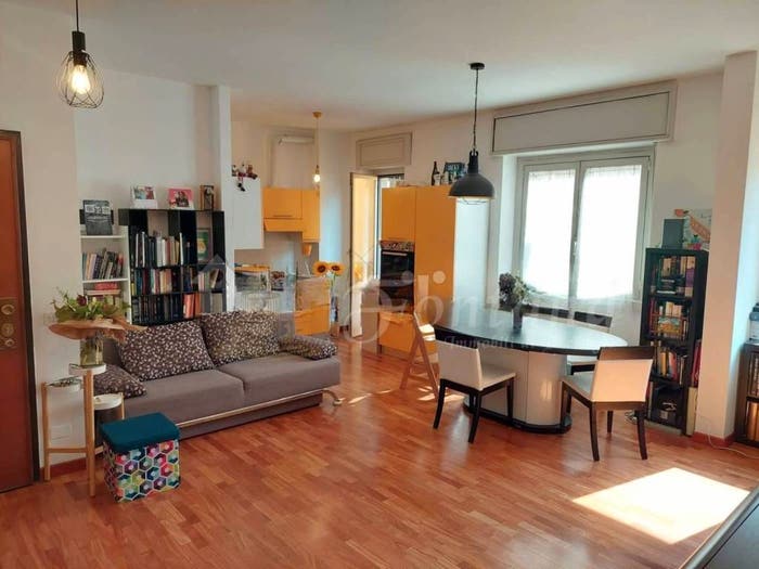 Appartamento trilocale in vendita in Via della Moscova, Turati, Milano