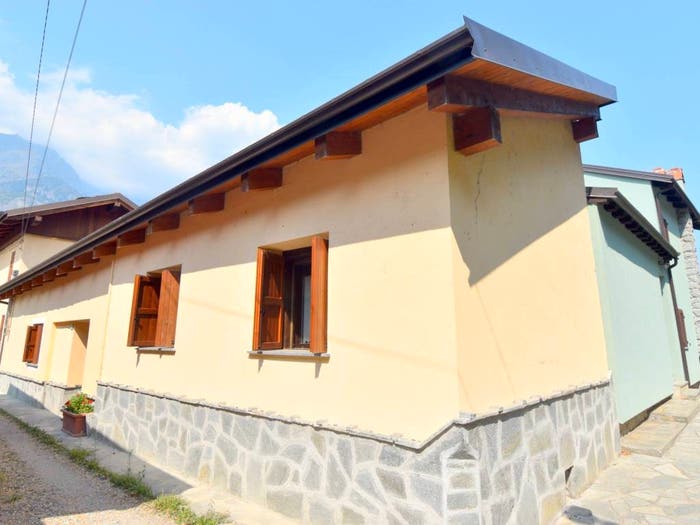 Casa quadrilocale in vendita in Frazione Coldimosso, Susa