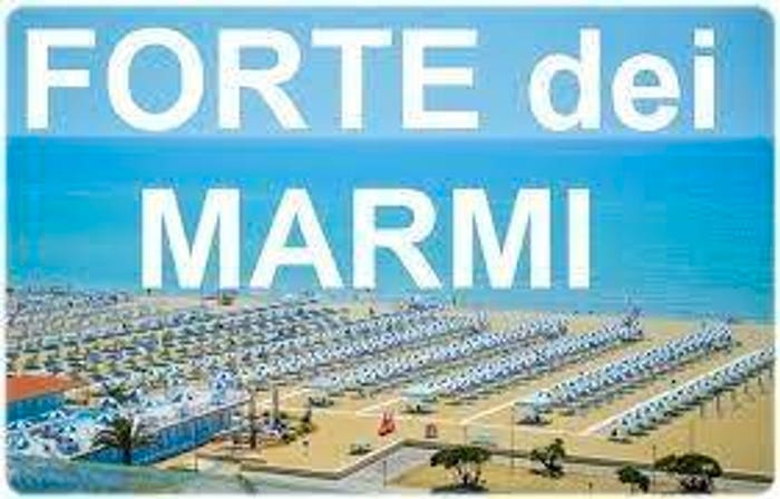 Casa con 6 locali in vendita in Via Giuseppe Verdi, Centro, Forte dei Marmi